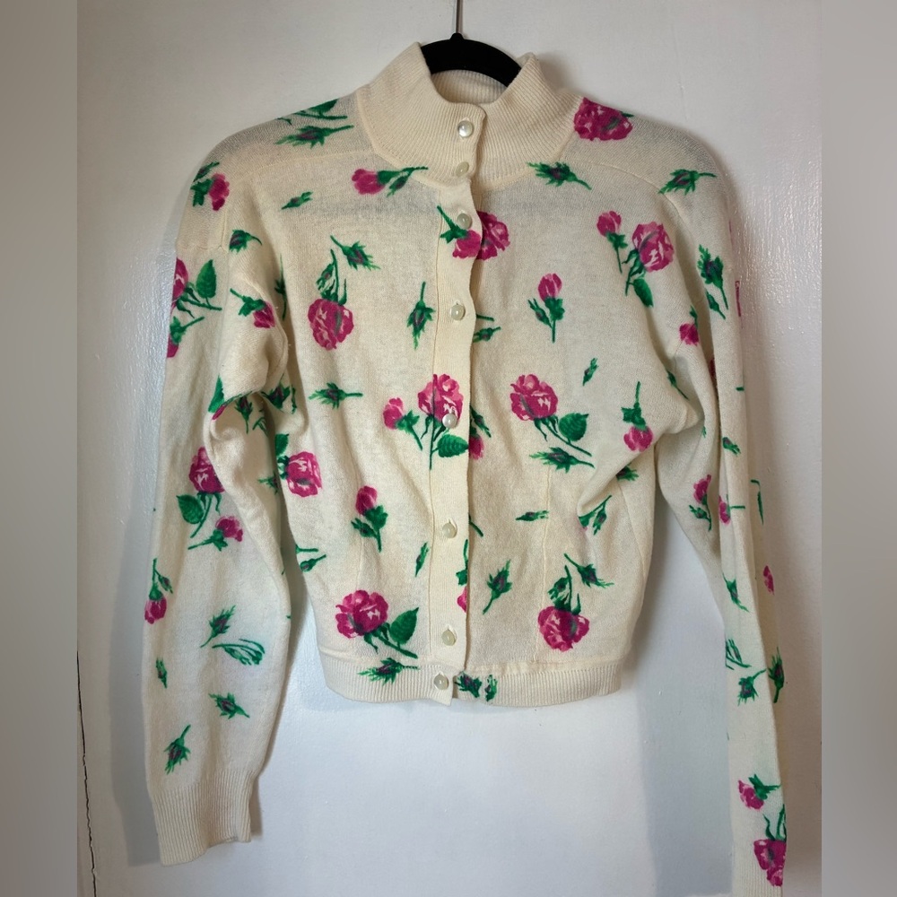 Vintage Forenza Lambswool Angora Floral Cardigan Sweater